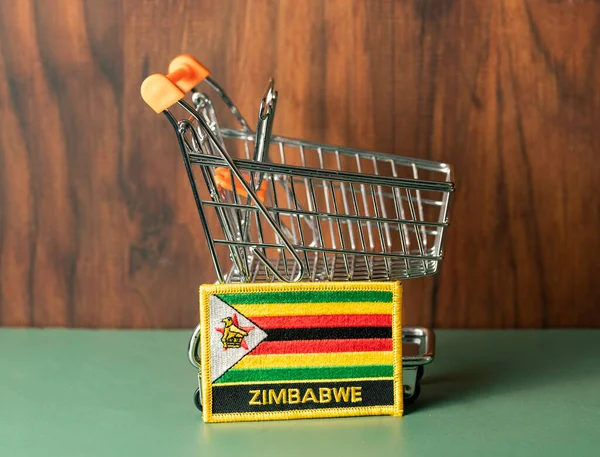 Carro Compras Vacío Con Una Insignia Zimbabuense Frente — Foto de Stock