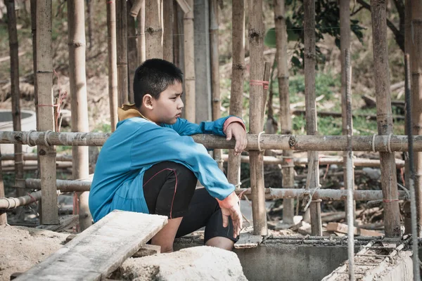 Concetto Lavoro Minorile Bambini Poveri Sono Costretti Lavorare Nell Edilizia — Foto Stock