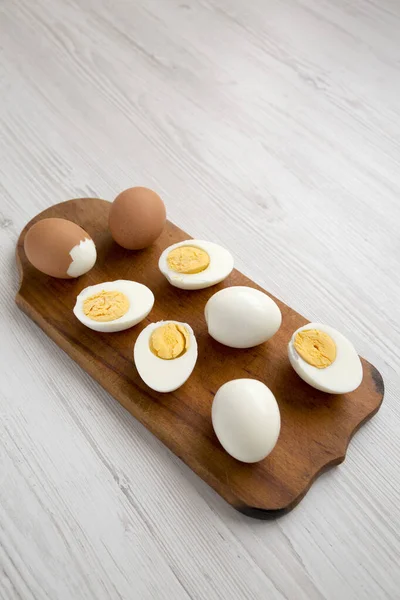 Hard Gekookte Eieren Een Rustieke Houten Plank Zijaanzicht Ruimte Voor — Stockfoto