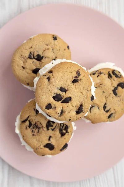 Homemade Chocolate Chip Cookie Ice Cream Sandwich Pink Plate White — Stock Photo, Image