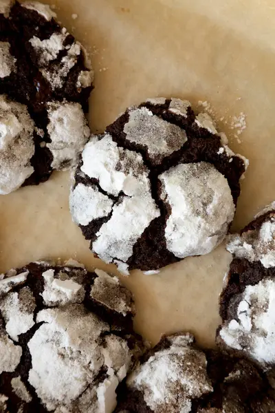 Homemade Chocolate Crinkle Cookies Top View Flat Lay Overhead — Stock Photo, Image