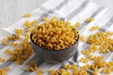 Kurutulmuş organik Amorosi Makarnası..