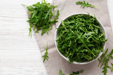 Organik Çiğ Yeşil Arugula, en iyi manzara. Yukarıdan, yukarıdan..