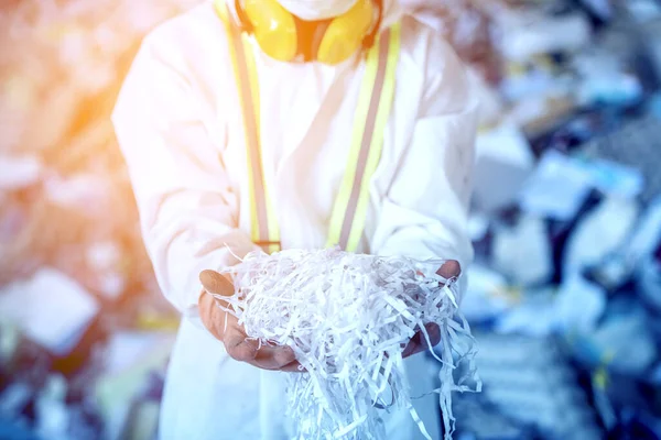 Avfallsbehandlingsanläggning Teknisk Process Plastflaskor Fabriken För Bearbetning Och Återvinning Arbetstagarens — Stockfoto