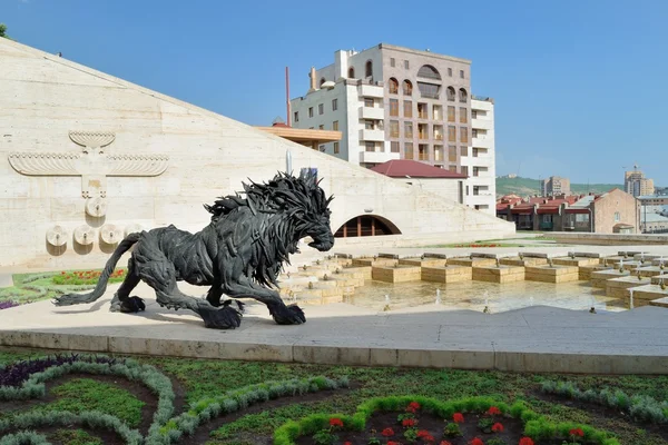 Aslan heykeli, Cascade Erivan, Ermenistan — Stok fotoğraf