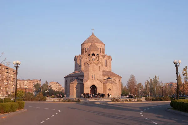 Holy Trinity Kilisesi, Yerevan