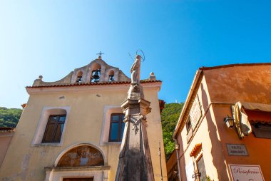 Addolorata Kilisesi 'ndeki Kutsal Meryem Anıtı, Chiesa dell Addolorata, Madonna Addolorata, Maratea, Basilicata, İtalya, Avrupa