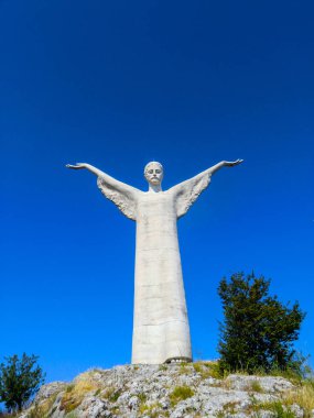 Kurtarıcı İsa Heykeli St. Blaise Dağı Maratea Bazilika İtal