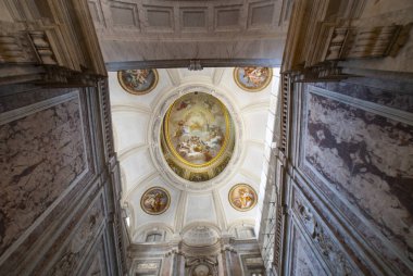 Frescoed tavanları, Caserta Kraliyet Sarayı, Reggia di Caserta dünyanın en büyük kraliyet konutlarından biri, UNESCO Dünya Mirasları Alanı, Caserta, Campania, İtalya
