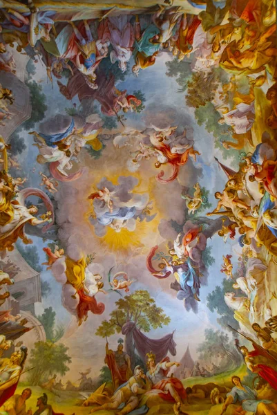 Frescoed tavanları, Caserta Kraliyet Sarayı, Reggia di Caserta dünyanın en büyük kraliyet konutlarından biri, UNESCO Dünya Mirasları Alanı, Caserta, Campania, İtalya