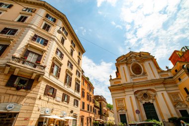 Chiesa dei Santi Quaranta Martiri e San Pasquale Baylon, 1123 yılında inşa edildi, 1486 yılında yeniden inşa edildi ve 1608 yılında tamamen restore edildi, Trastevere, Roma, Lazio, İtalya.