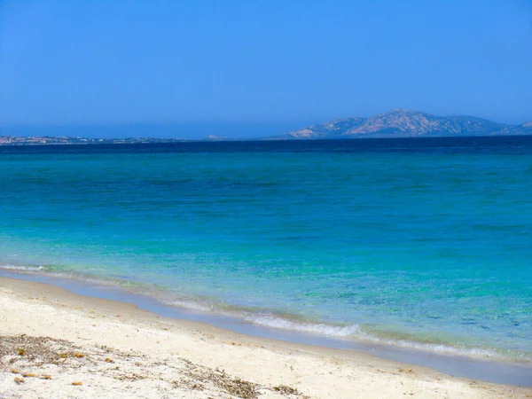 Mare Smeraldo Spiaggia Sabbia Bianca Ezzi Mannu Nell Agosto 2021 — Foto Stock