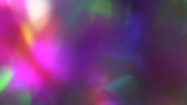 Led neon pembe yeşil parlıyor. Bir prizmadan geçen ışınların kırılması. Tatil için soyut festival taşınma arkaplanı
