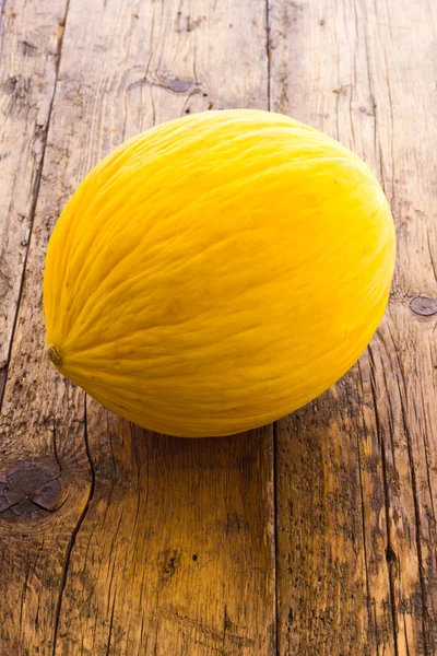 Melón amarillo biológico — Foto de Stock