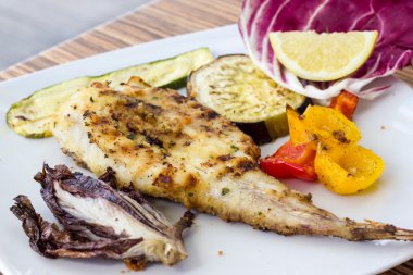 Izgara sebzeli ızgara kalkan