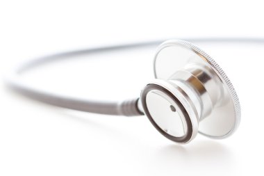Beyaz arka planlı stetoskop