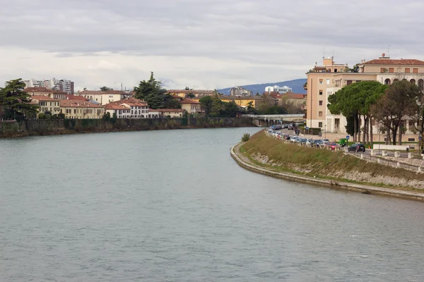 Adige river in Verona — Stock Photo, Image