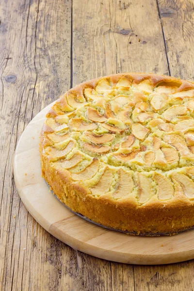 Tarte aux pommes savoureuse maison — Photo