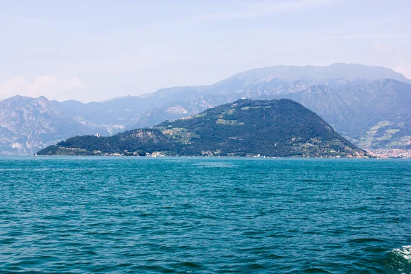 Панорама озера Изео — стоковое фото