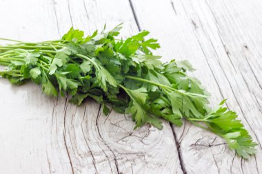 Maydanoz biyolojik bırakır