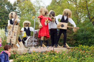 Canavarlar Cadılar Bayramı partisi için