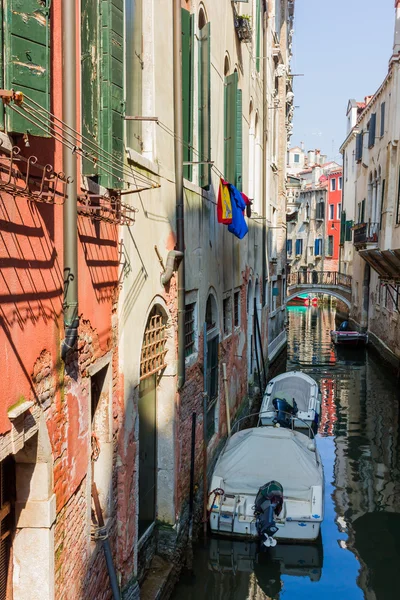 Venezianische Kanalansicht — Stockfoto