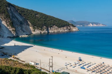 Yunan adaları plajları ve kayalıkları