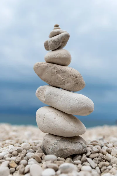 Pedra Balanceamento Perto — Fotografia de Stock