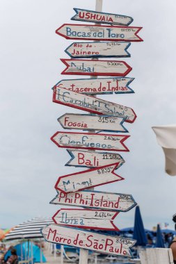 Torre dell 'orso Puglia İki kız kardeş
