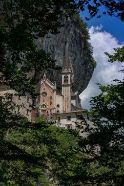 Santuario Madonna della Corona