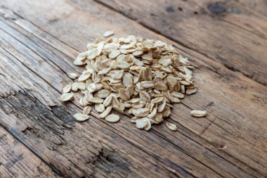 Küçük organik yulaf lapaları