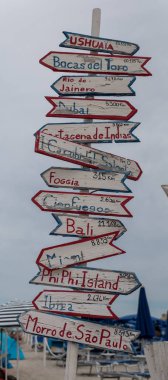 Torre dell 'orso Puglia İki kız kardeş