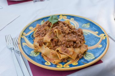 Sicilya ragusuyla Tagliatelle