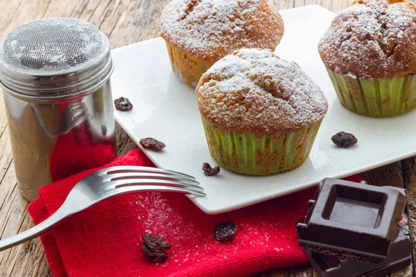 Muffins Uma Mesa Madeira — Fotografia de Stock