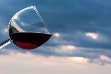 Gün batımında tost.