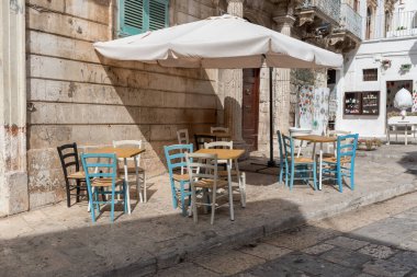 Ostuni Puglia caddesi binaları