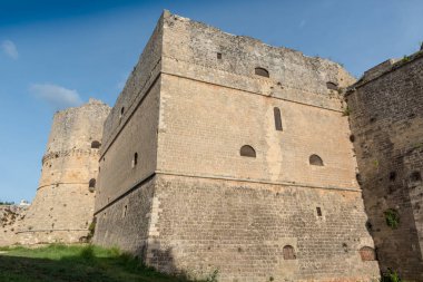 Otranto Puglia sokakları gün batımı