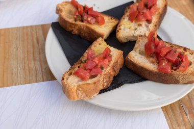 Apulia ekmeği iştah açıcıdır.