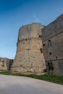 Otranto Puglia sokakları gün batımı