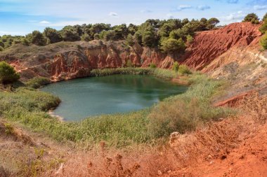 Otranto Puglia boksit gölü