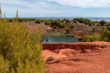 Otranto Puglia boksit gölü