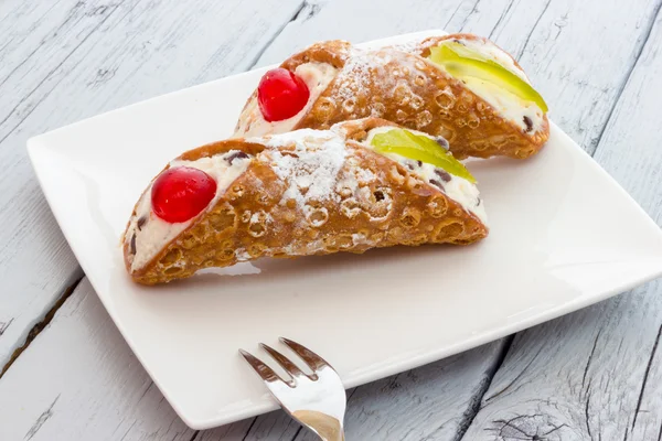 Siciliansk cannoli från Italien — Stockfoto