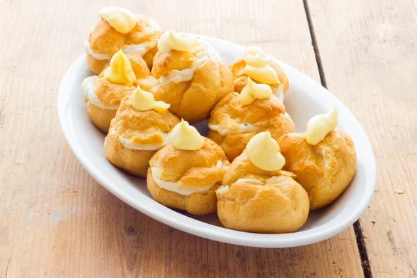 Cream puffs with tuna — Stock Photo, Image