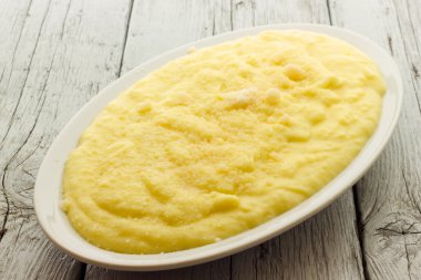 rendelenmiş peynir ile patates püresi