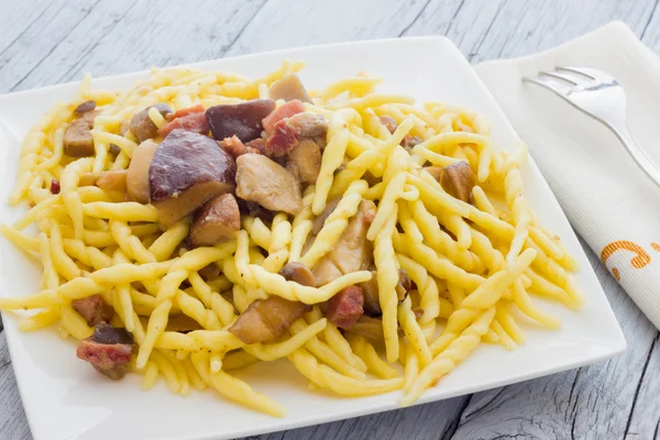 Trofie pasta with mushrooms from Italy — Stock Photo, Image