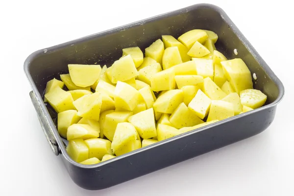 Patatas crudas al horno — Foto de Stock