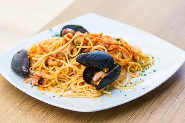 Spaghetti allo scoglio — Stock Photo, Image