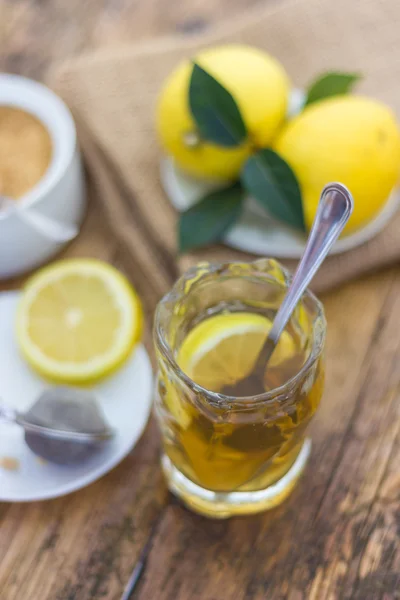 Lemon tea — Stock Photo, Image