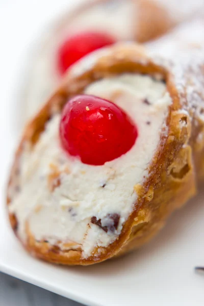 Siciliansk cannoli från Italien — Stockfoto