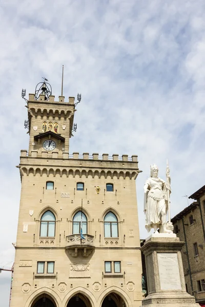 Der palazzo pubblico der stadt san marino — Stockfoto